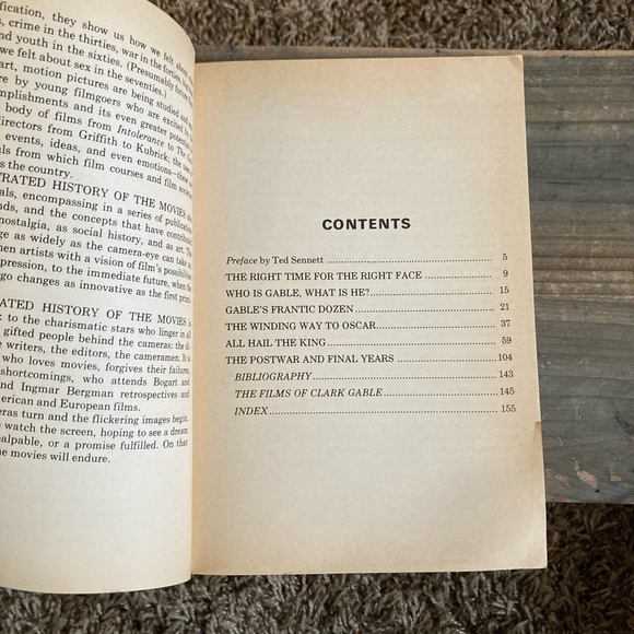 Clark Gable by Rene Jordan. Very Good Vintage Paperback - 3rd Printing 1976 - Picture 12 of 12